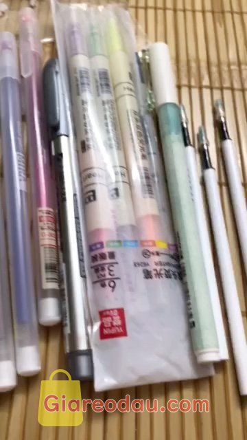 Giảm giá Bút mực gel màu đen ngòi 0.5mm A10 take note IELTS Taro Stationery. shop giao hàng siêu nhanh còn đc tặng sticker siêu cute nữa. bút bi nhìn. 