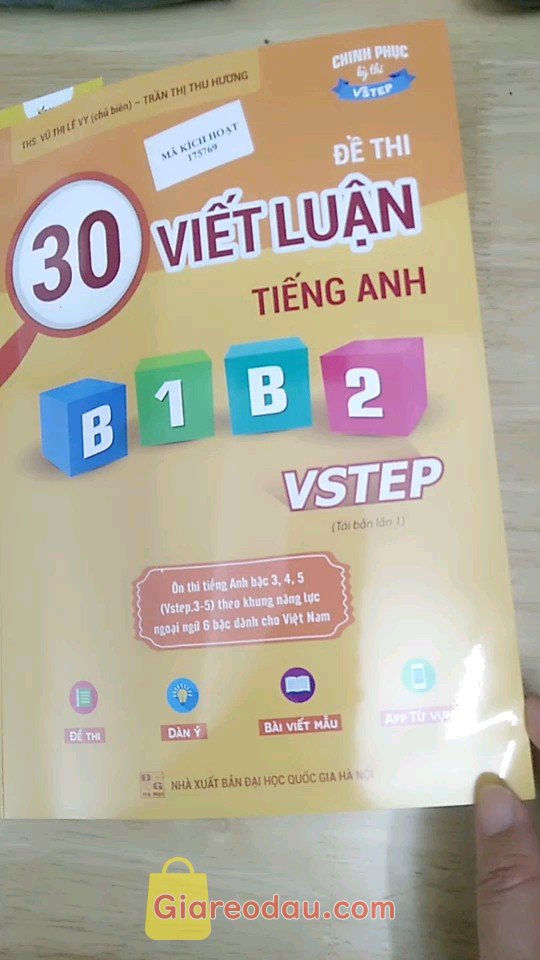 Giảm giá [Mã giảm 10%] Sách 30 đề thi Viết luận tiếng Anh B1, B2 Vstep ôn thi ngoại ngữ bậc 3, 4, VSTEP IELTS essay writing band 4.5 - 6.0. Giúp học sinh có phương pháp làm bài luận, dàn ý chi tiết, dễ hiểu... 