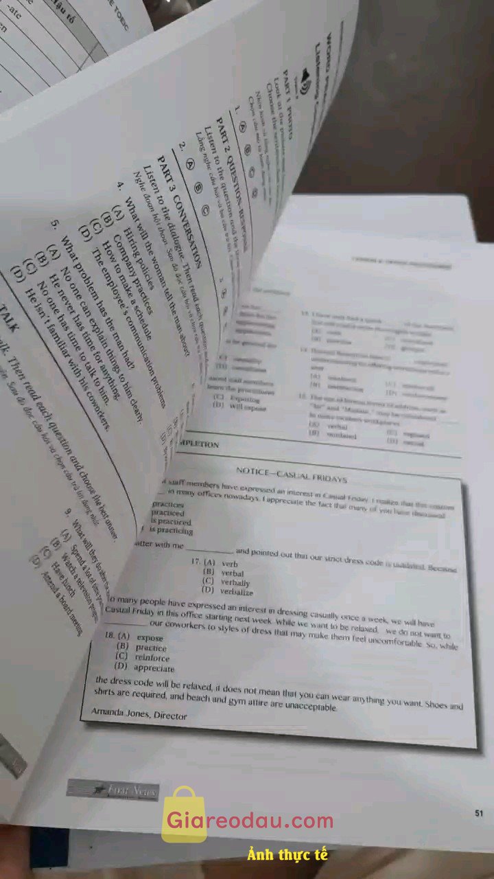 Giảm giá [Mã giảm 27%] Sách Barron's Essential Words For The TOEIC (6th Edition) First News. Giao nhanh, đóng gói cẩn thận nên sách ko bị gấp góc.. Đóng gói. 