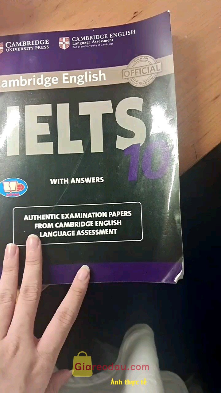 Giảm giá [Mã giảm 40%] Sách Cambridge IELTS 10 With Answers (Ngôn Ngữ Tiếng Anh). . 