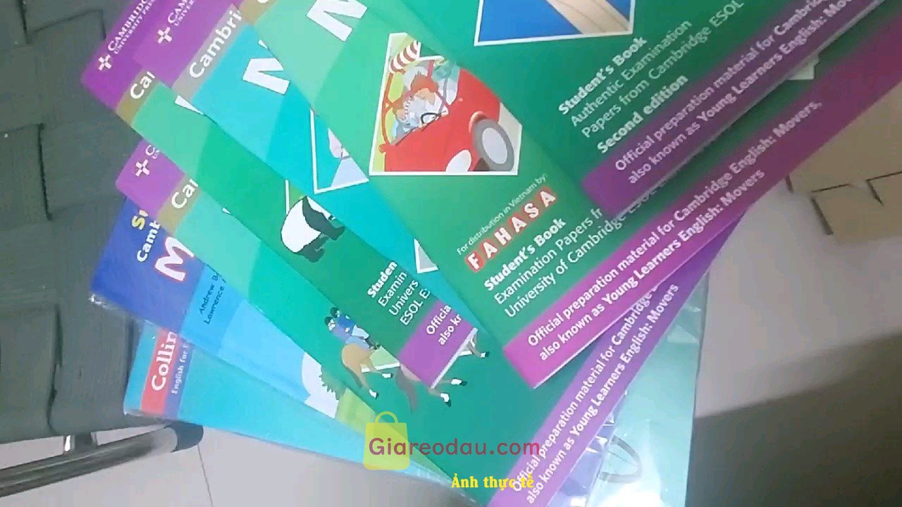 Giảm giá [Mã giảm 5%] Sách Cambridge Young Learner English Test Movers 2 SB FAHASA Reprint Edition. Săn sale được giá tốt, bộ sách chất lượng, được đóng gõi kĩ. 