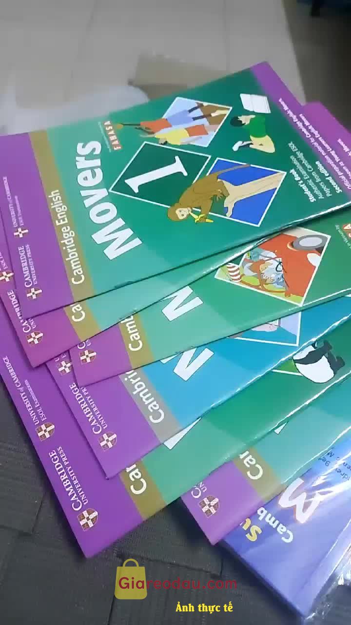 Giảm giá [Mã giảm 5%] Sách Cambridge Young Learner English Test Movers 4 SB FAHASA Reprint Edition. Sách chất lượng tốt, khâu đóng gói kĩ càng, giao hàng cũng nhanh... 