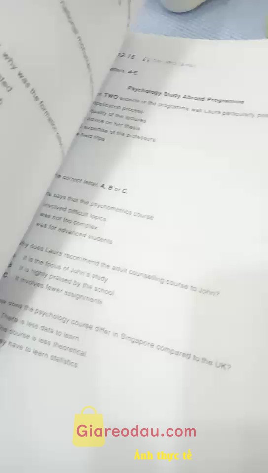 Giảm giá [Mã giảm 20%] Sách Hacker IELTS Listening BẢN QUYỀN. Sách đẹp, in rõ nét, có giải thích tiếng việt rất hợp với những. 