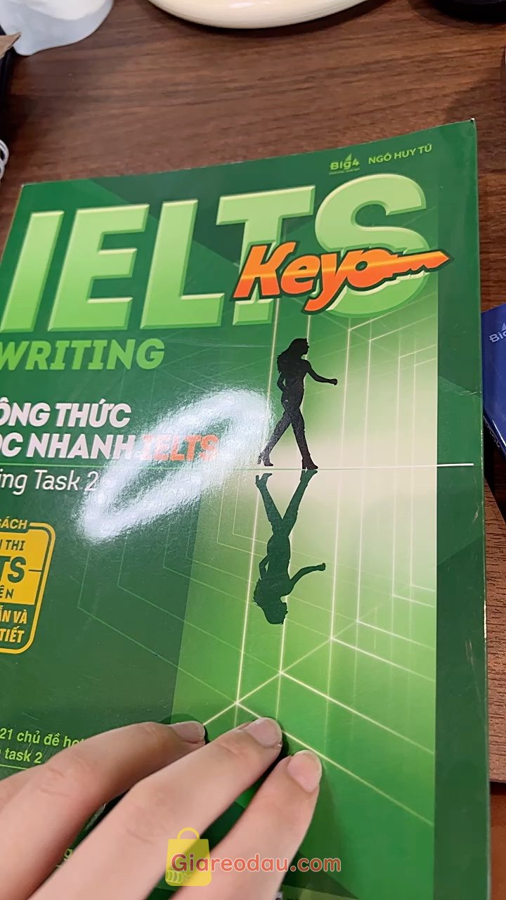Giảm giá [Mã giảm 30%] Sách IELTS KEY WRITING – Công thức học nhanh IELTS – Writing Task 2. đóng gói sạch sẽ, gọn gành. sách bìa cứng đẹp, mới toanh. đặc. 
