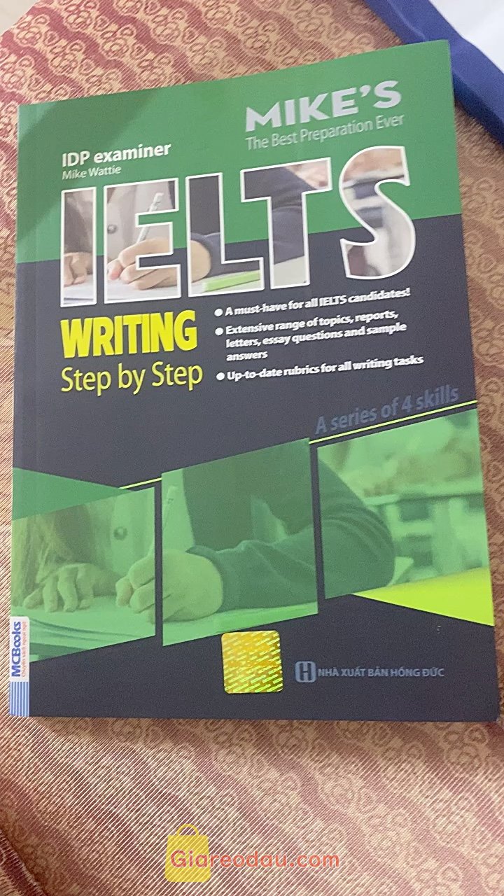 Giảm giá [Mã giảm 28%] Sách IELTS Writing Step By Step - Dành Cho Người Luyện Thi IELTS - Bizbooks Tặng Sổ Tay và Bookmark. Sách đẹp, chữ in rõ ràng . Phù hợp với những bạn học ielts writing. 