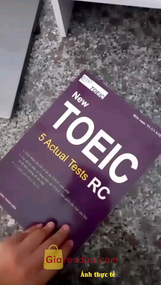 Giảm giá [Mã giảm 20%] Sách New TOEIC 5 Actual Tests RC. Sách tốt, bìa đẹp, chưa đọc nên không biết ra sao nhưng săn được. 