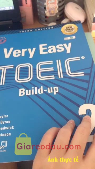 Giảm giá [Mã giảm 23%] Sách Very Easy TOEIC 2 BUILD-UP First News. Sách giao siêu nhanh đặt hôm nay là mai đã có. Shop đóng gói cẩn thận.. 